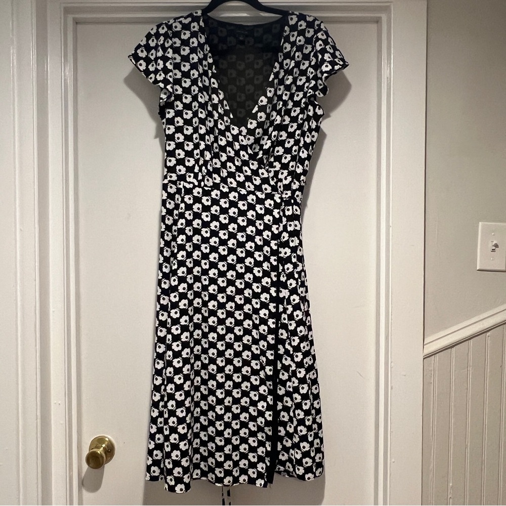 Ann Taylor Wrap Dress Navy Blue with White Florals